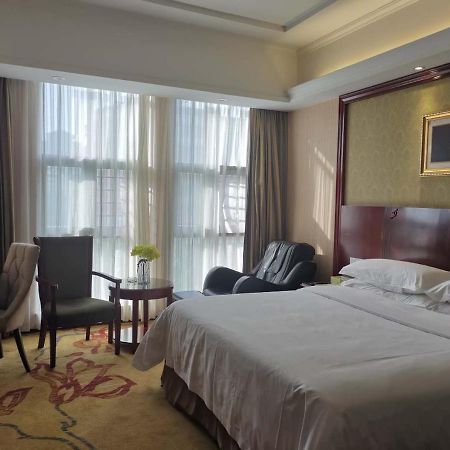 Vienna Hotel Chaozhou Plaza المظهر الخارجي الصورة