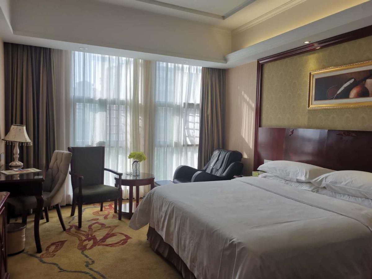 Vienna Hotel Chaozhou Plaza المظهر الخارجي الصورة