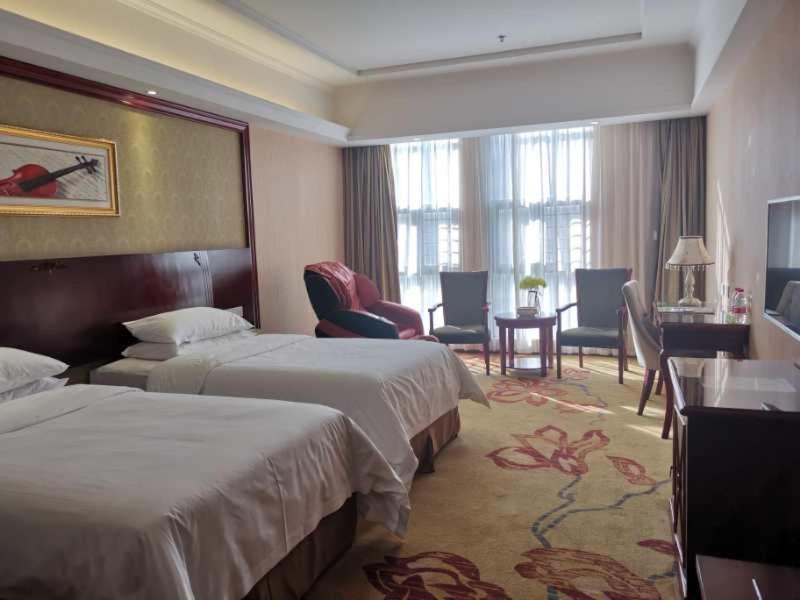 Vienna Hotel Chaozhou Plaza المظهر الخارجي الصورة